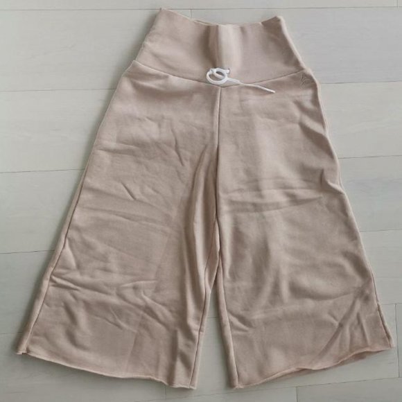 Nwt Reebok Dance Studio Wide Leg crop sweatpants - Picture 3 of 7